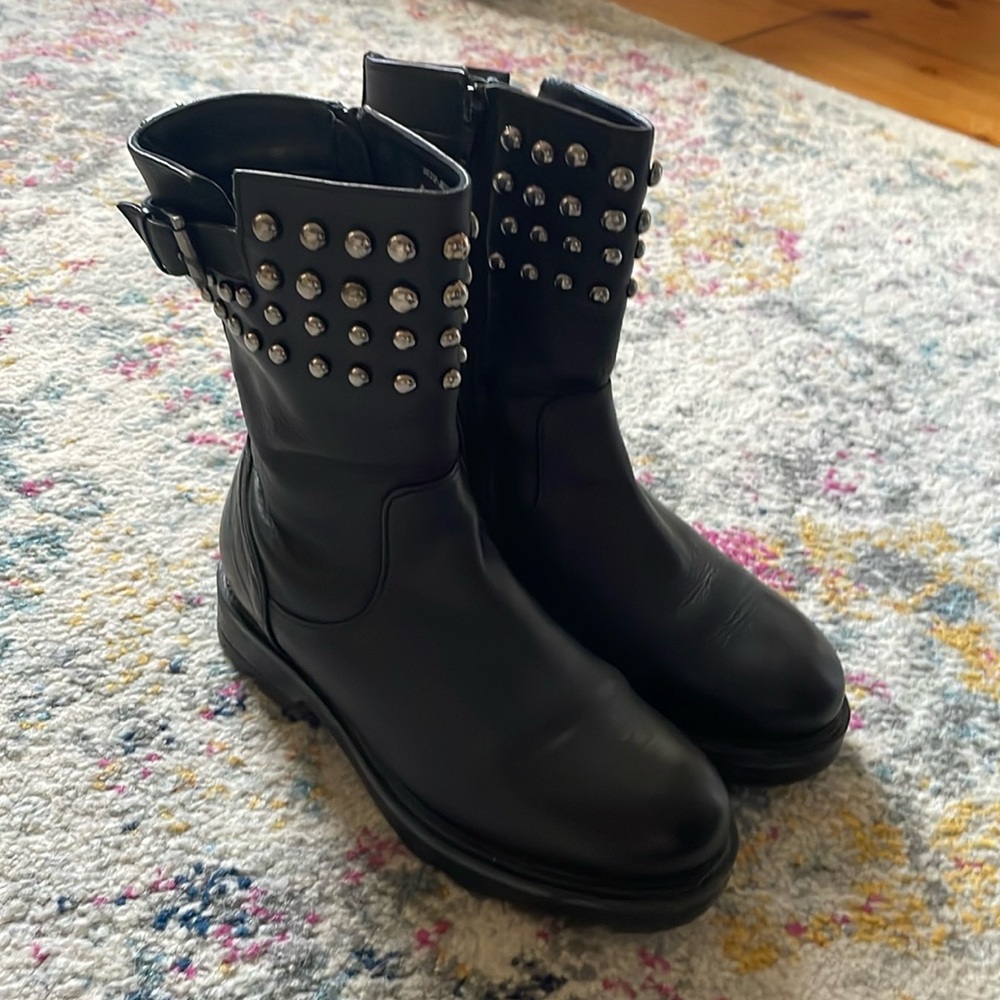 Leather studded boots 6  - 6.5